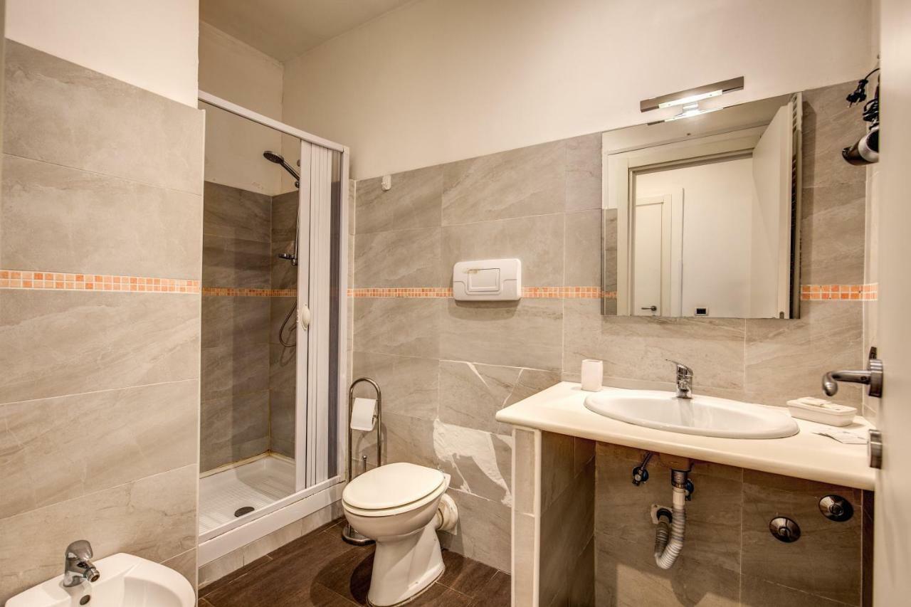 Magenta Superior Del Grande 51 Roma Exterior foto