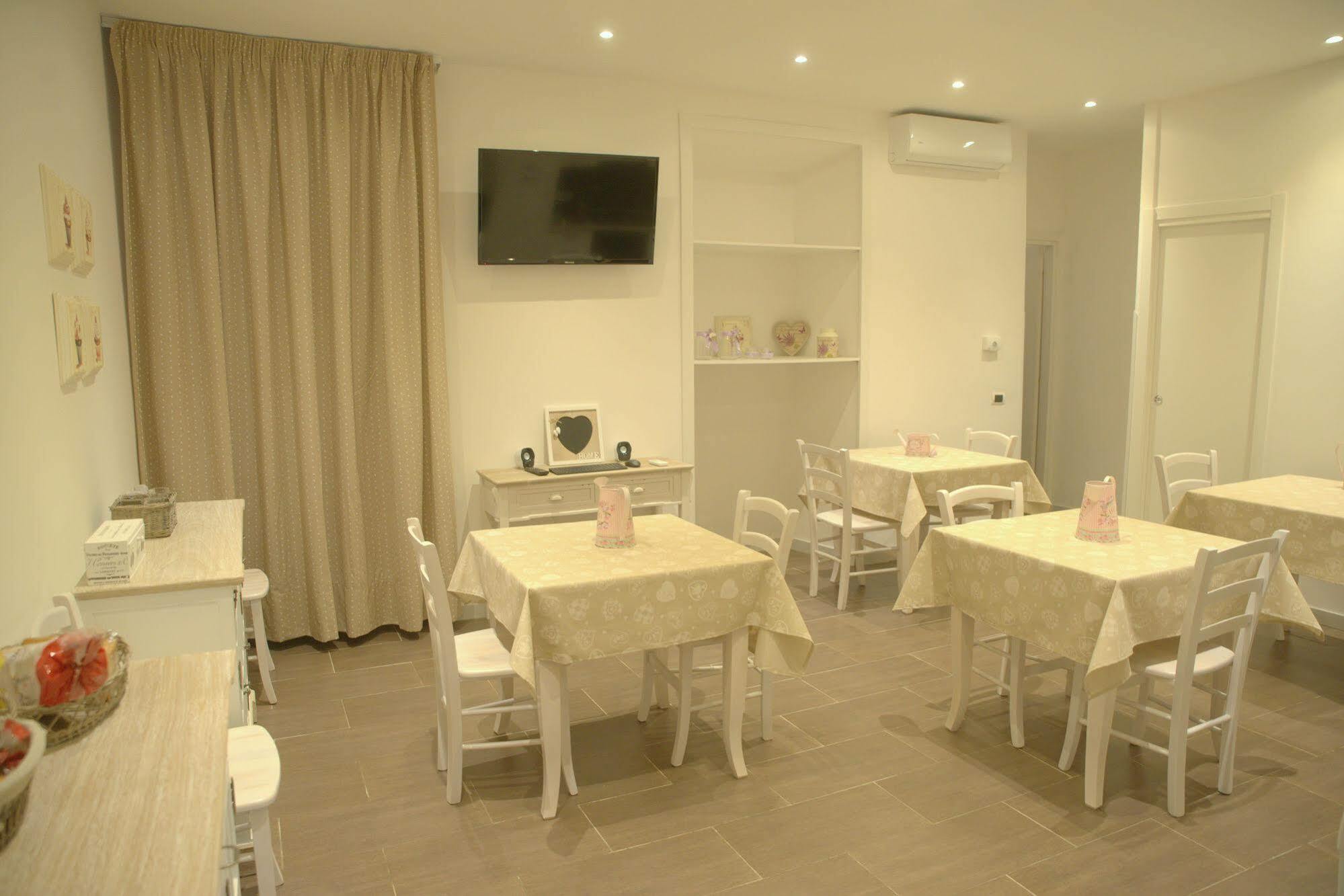 Magenta Superior Del Grande 51 Roma Exterior foto